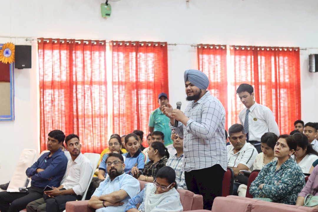 R.a.n Public School