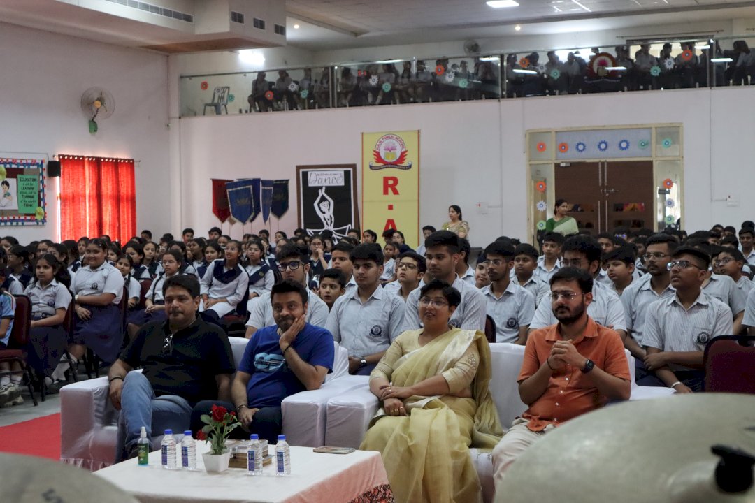 R.a.n Public School