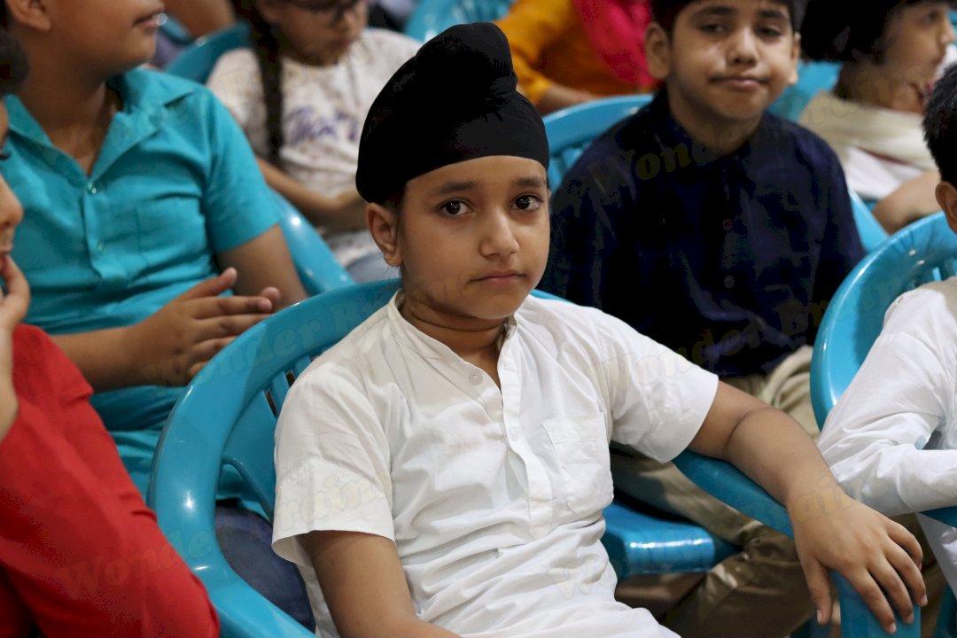 R.a.n Public School