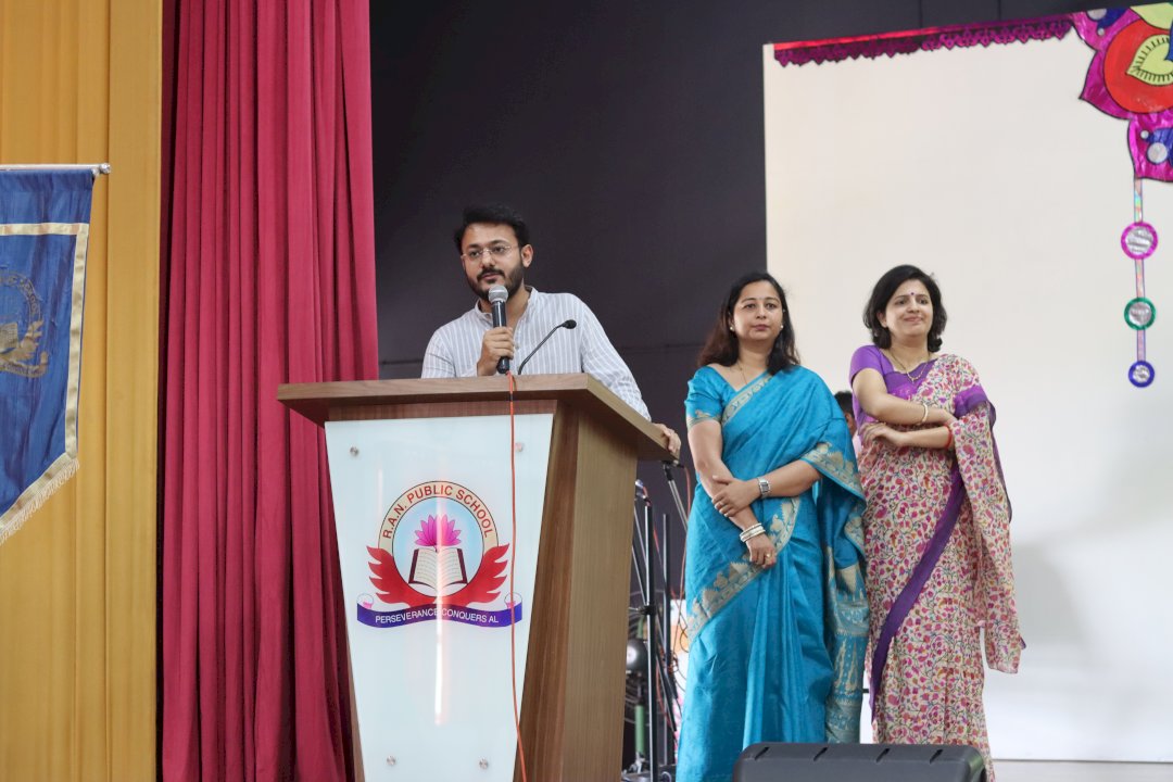 R.a.n Public School