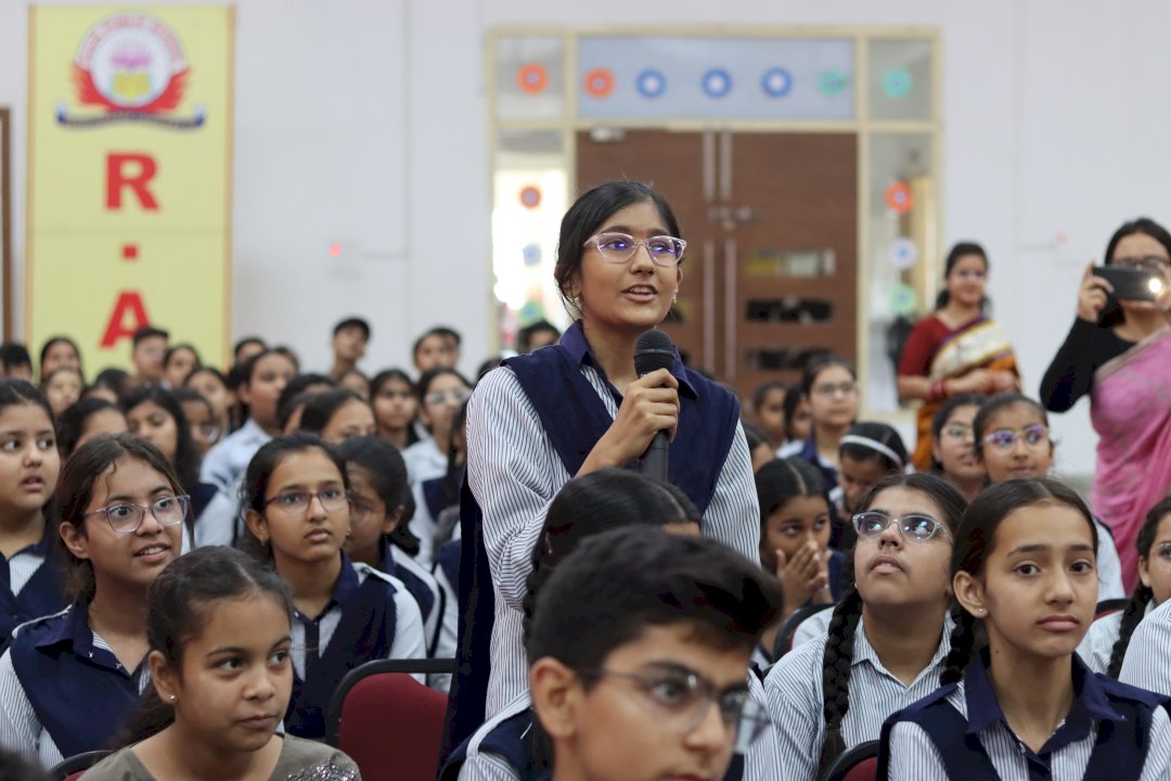 R.a.n Public School