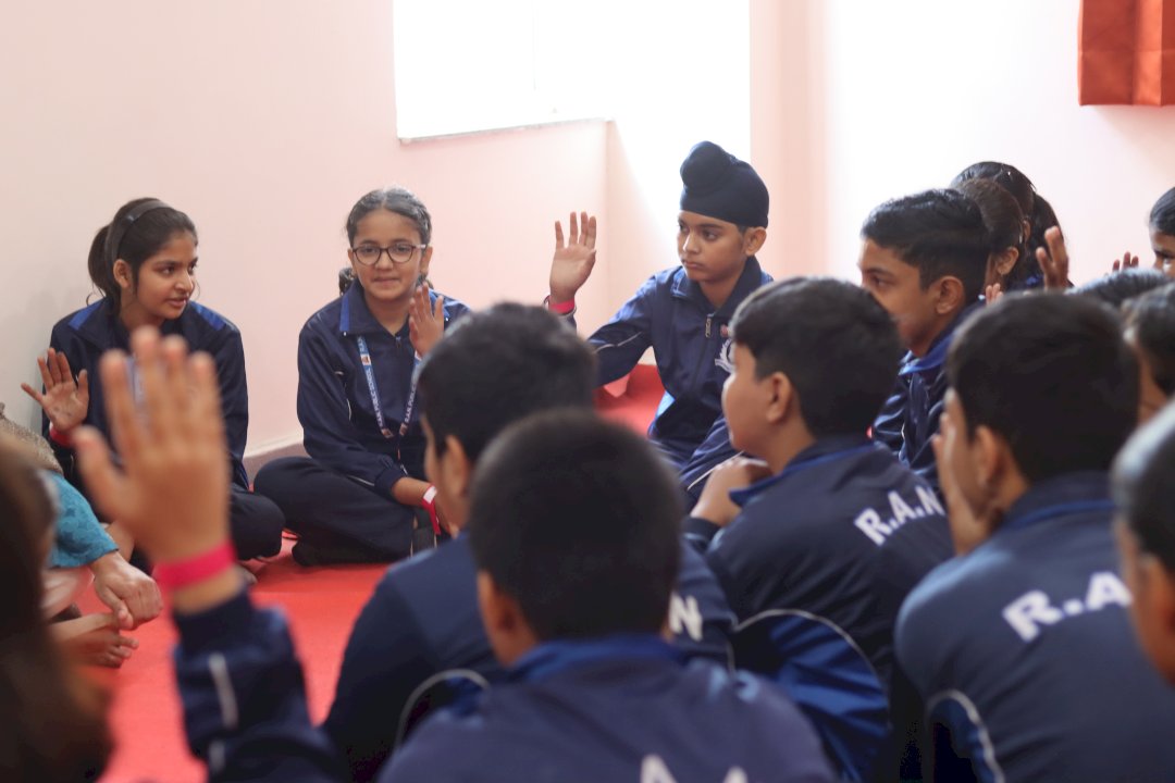 R.a.n Public School