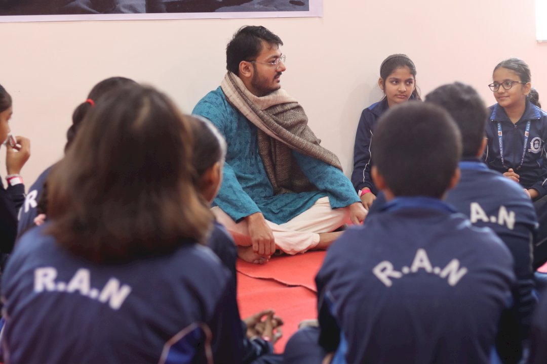 R.a.n Public School