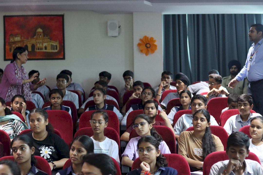 R.a.n Public School