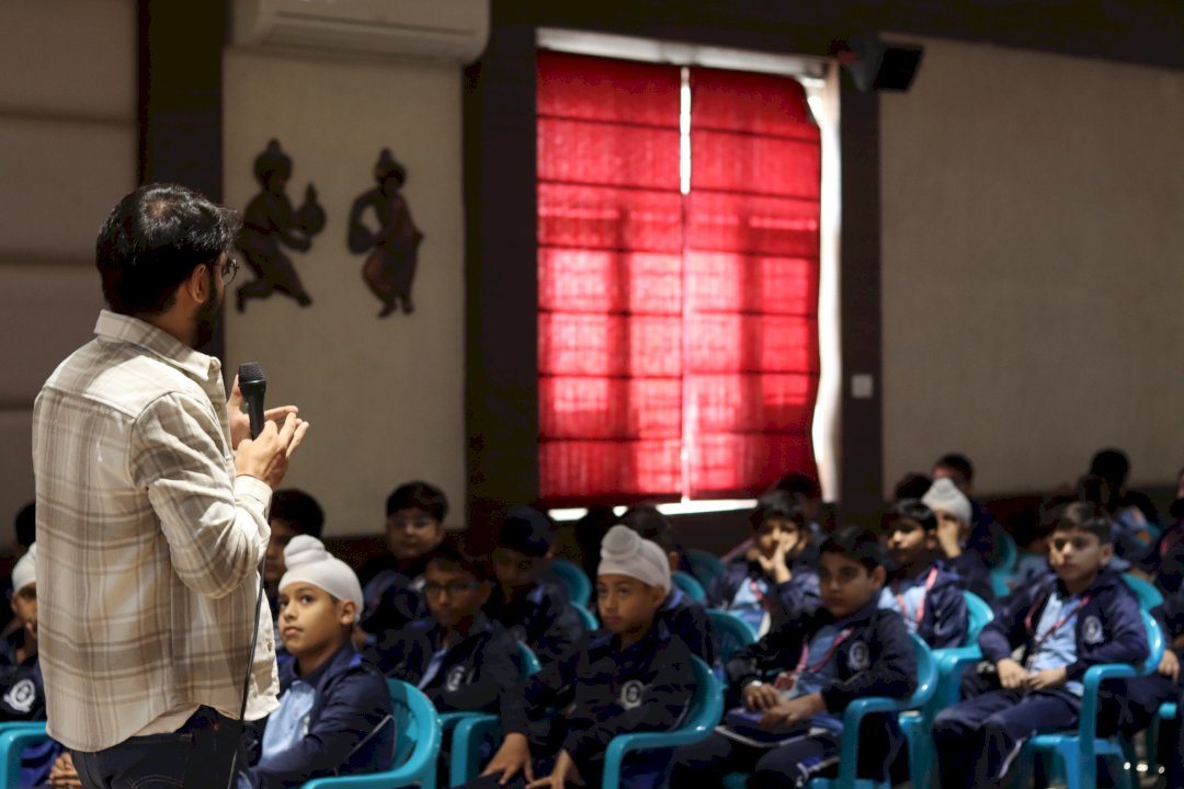 R.a.n Public School