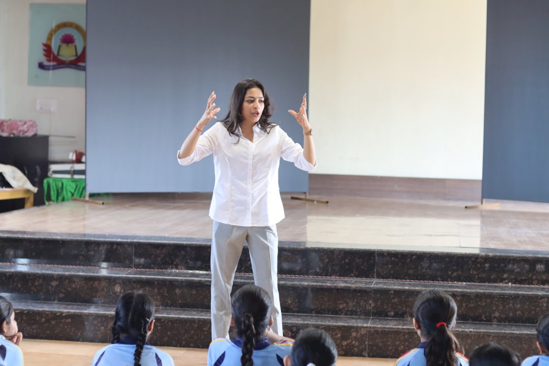 R.a.n Public School