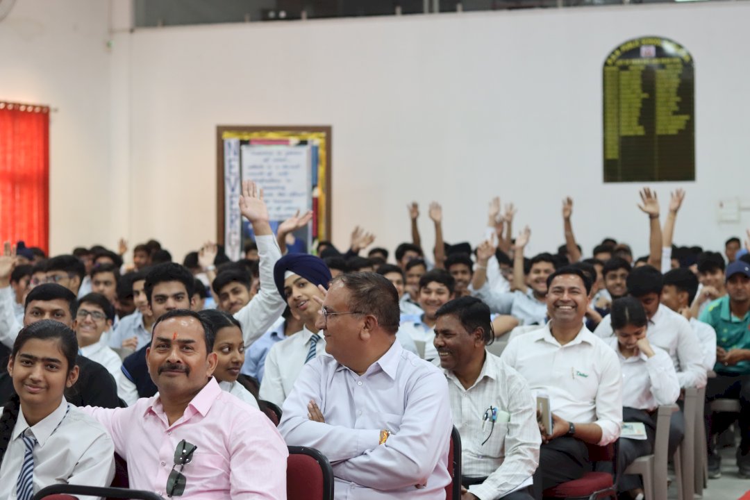 R.a.n Public School