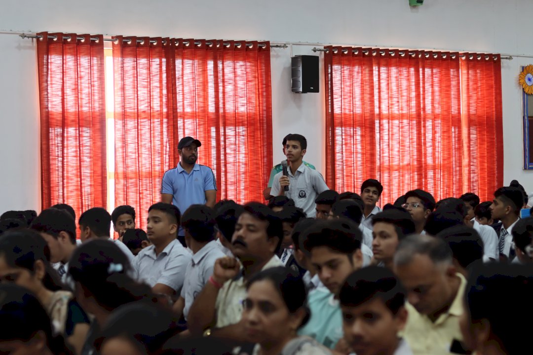 R.a.n Public School