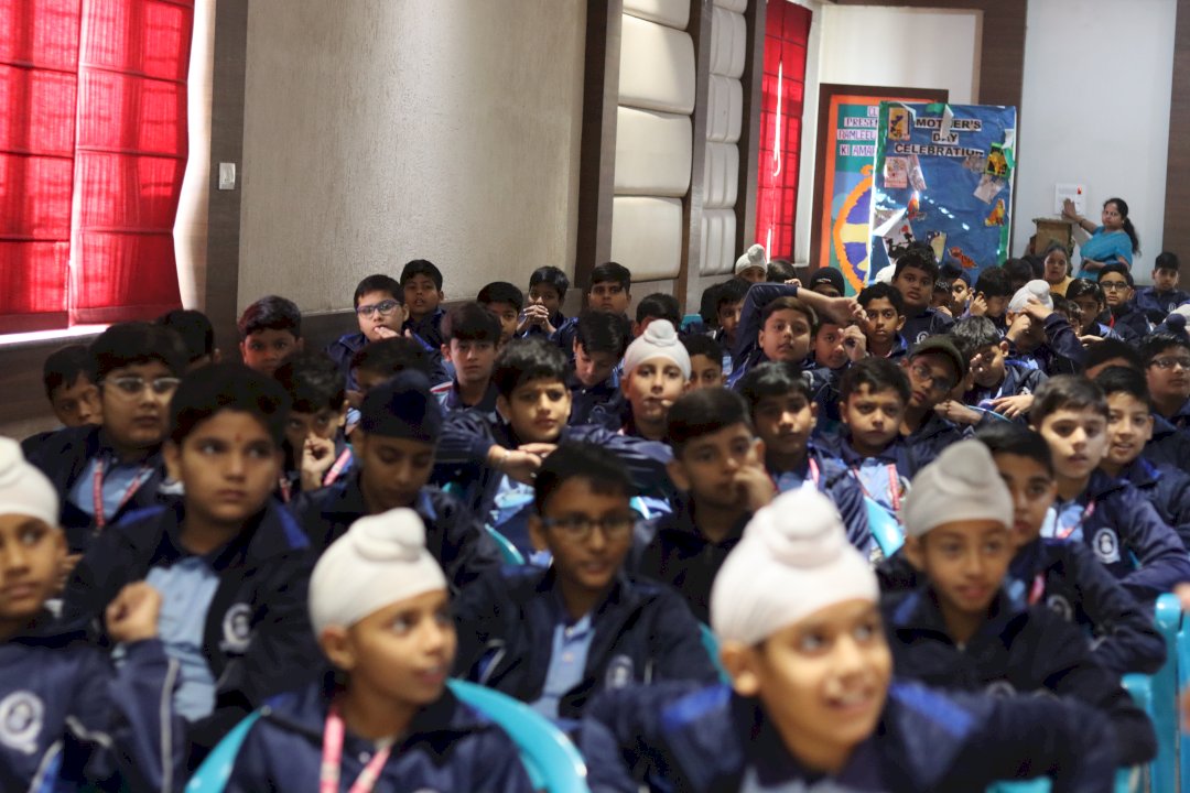 R.a.n Public School
