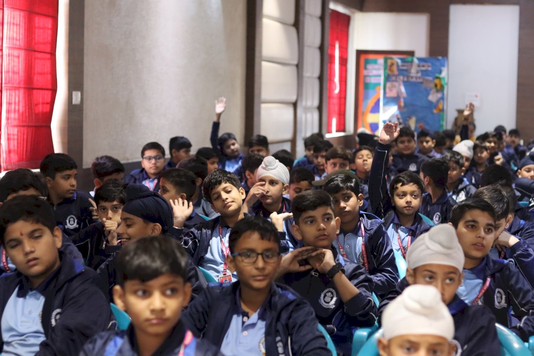 R.a.n Public School