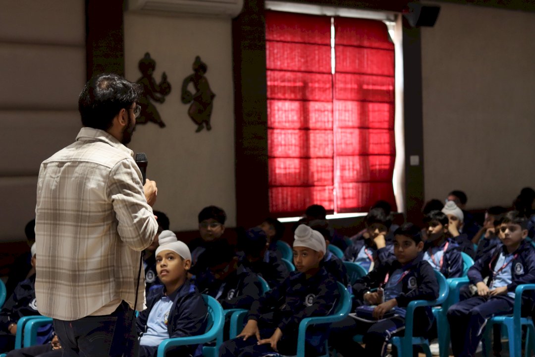R.a.n Public School