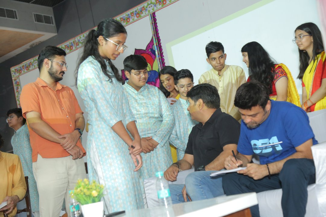 R.a.n Public School