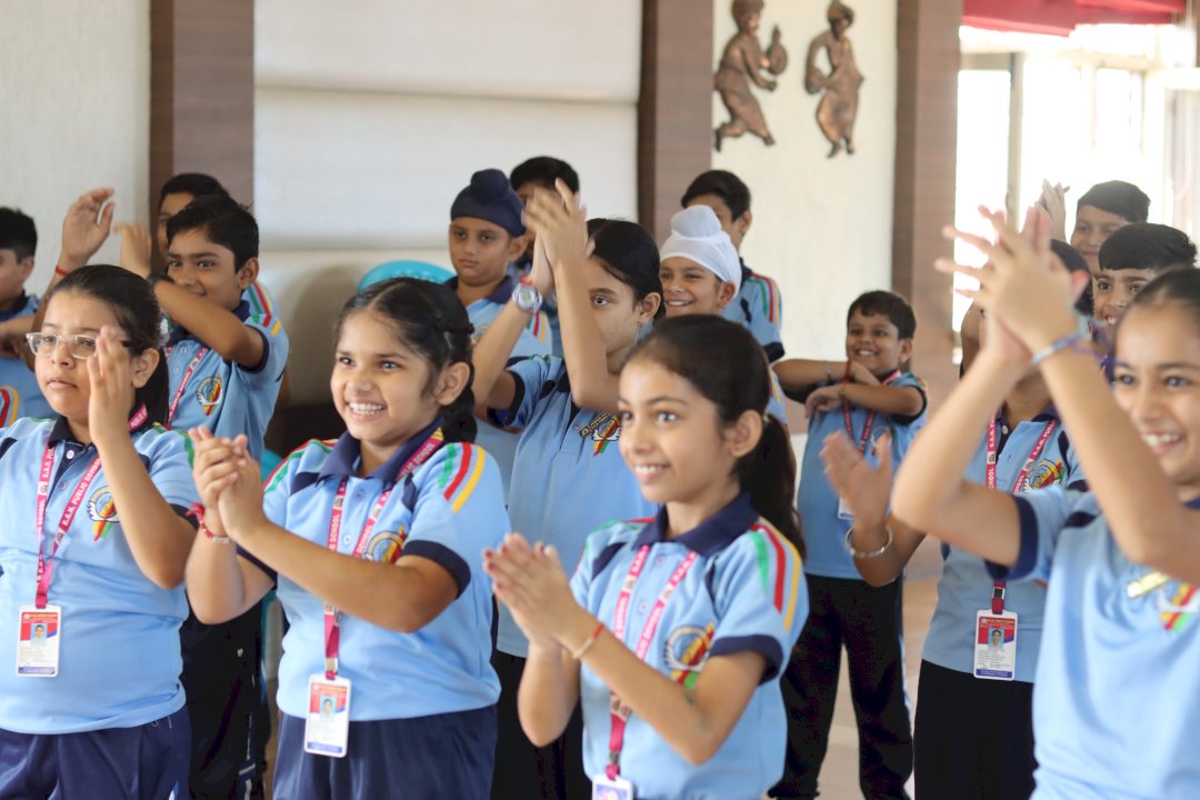 R.a.n Public School